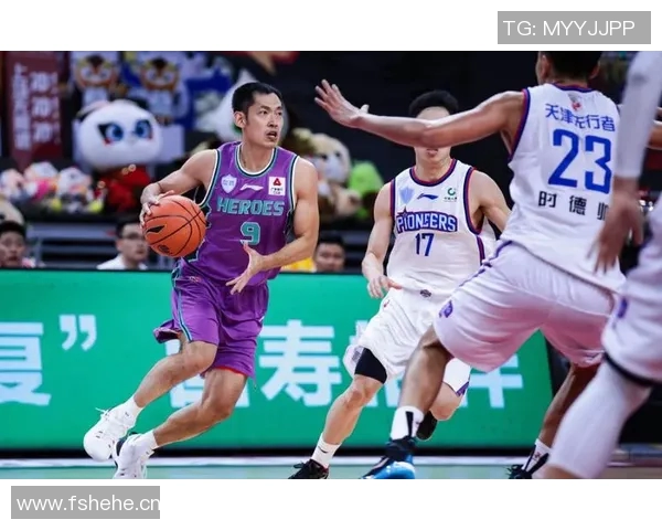 深圳篮球队的节奏分析与战术探讨如何提升球队整体表现 深圳篮球队的节奏分析与战术探讨如何提升球队整体表现